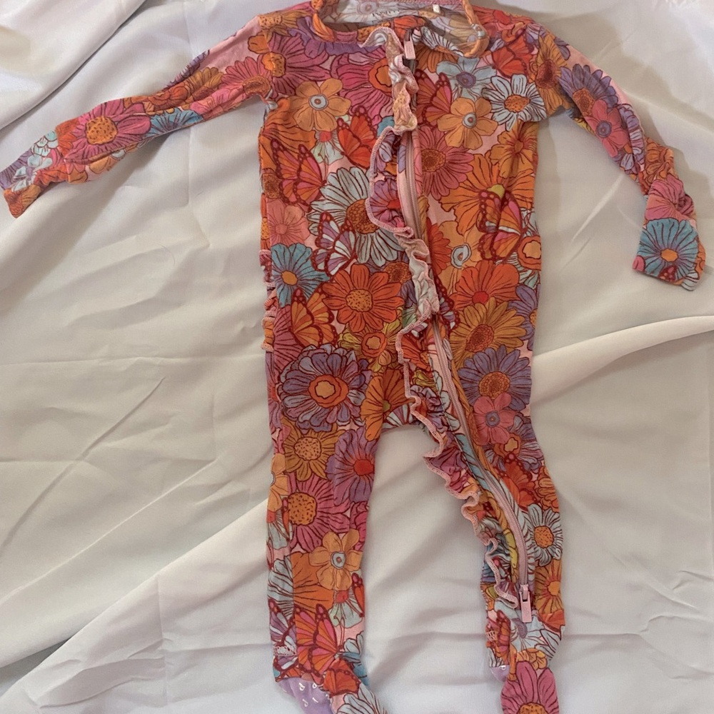 Posh Peanut Floral Footies